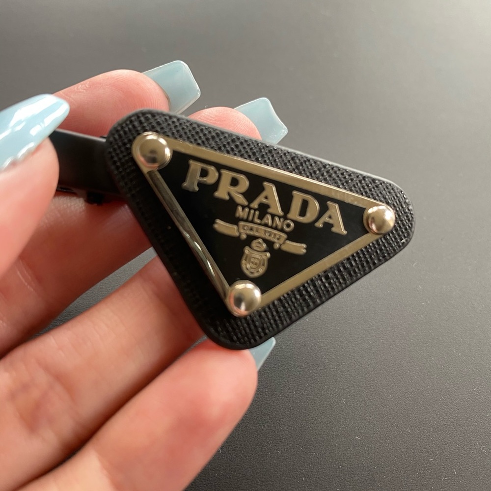 Prada hair clipper